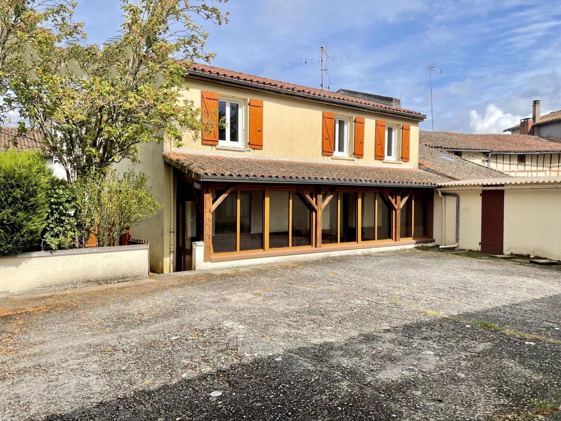 Maison à vendre, 139m², Confolens