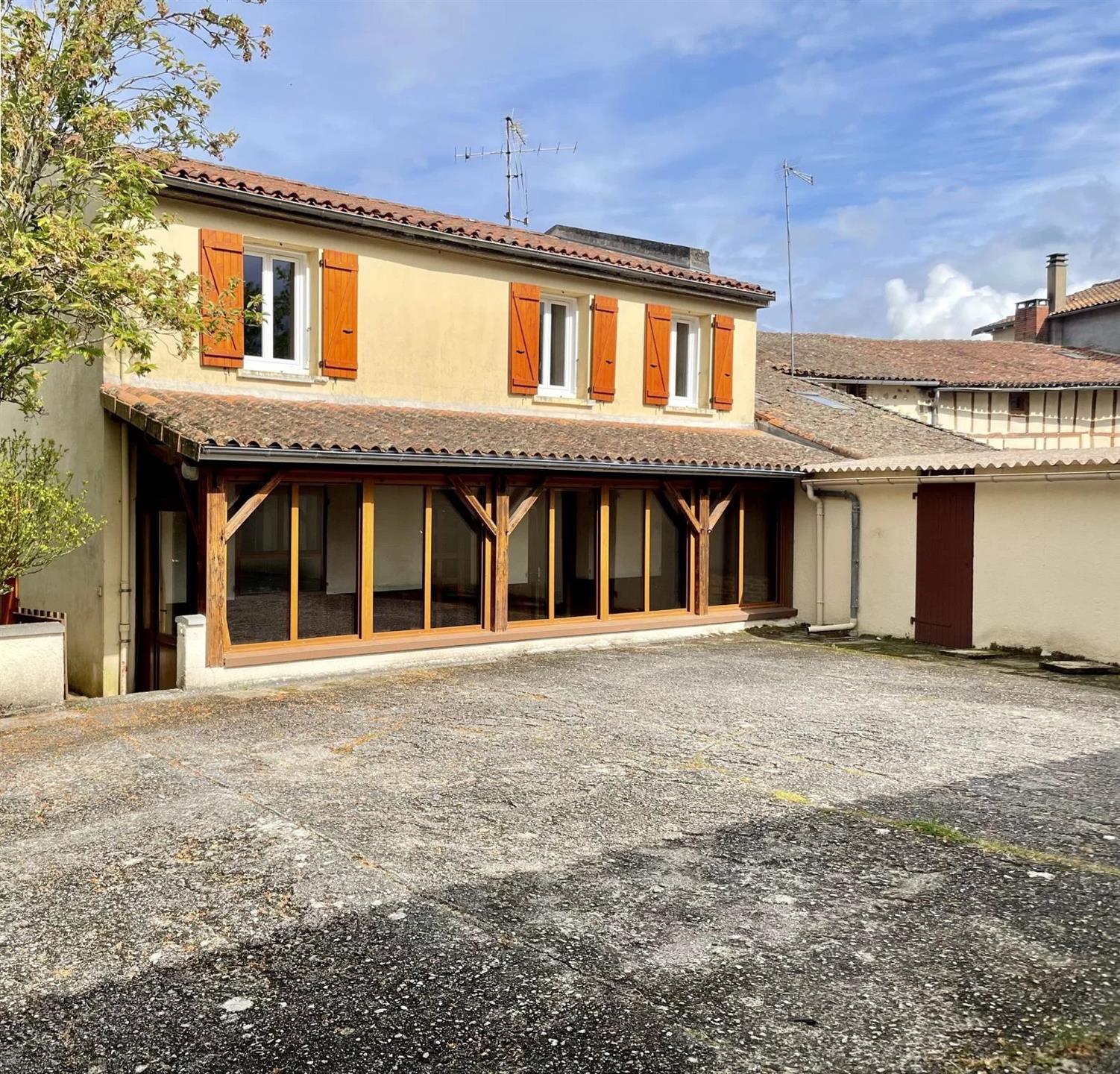 Maison à vendre, 139m², Confolens