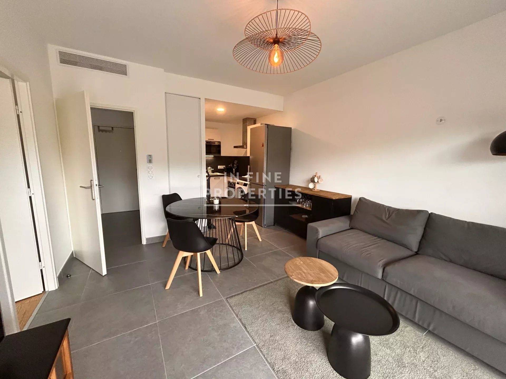 Appartement à louer, 41m², Biot