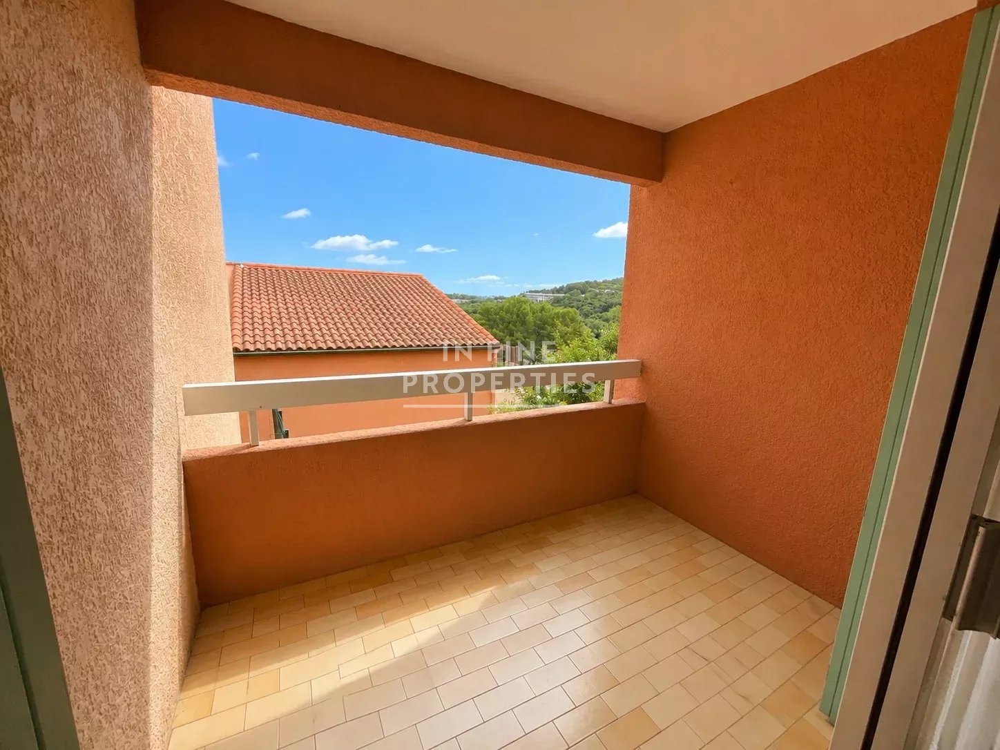 Appartement à louer, 47m², Valbonne