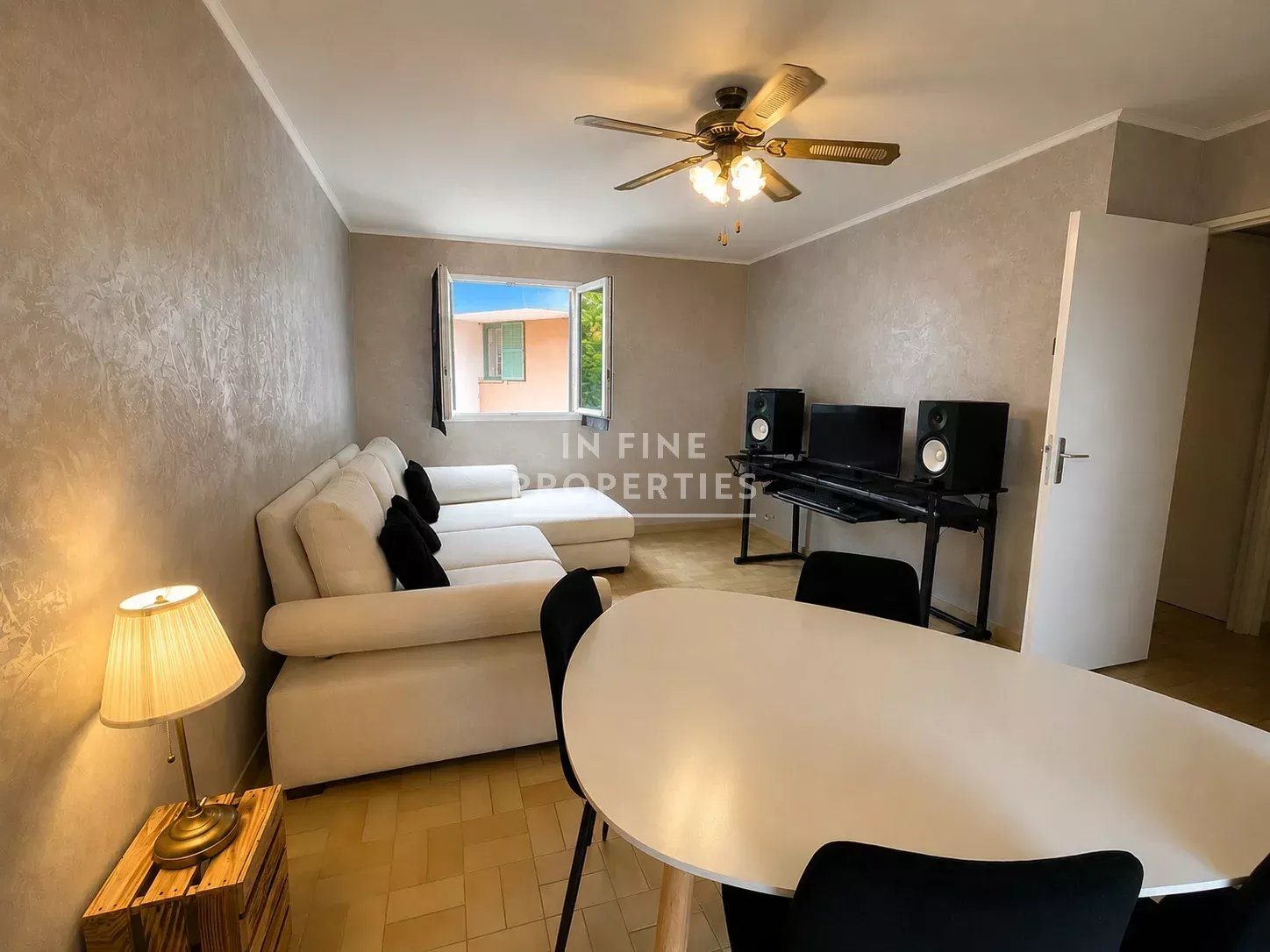 Appartement à louer, 47m², Valbonne