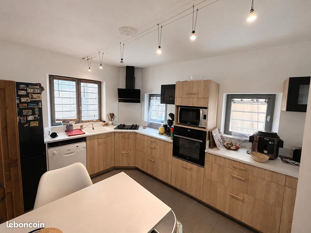 Maison à vendre, 123m², Châteauneuf-de-Gadagne