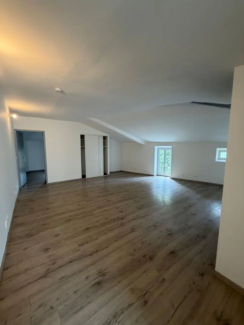 Appartement à louer, 53m², Saint-Saturnin-lès-Avignon
