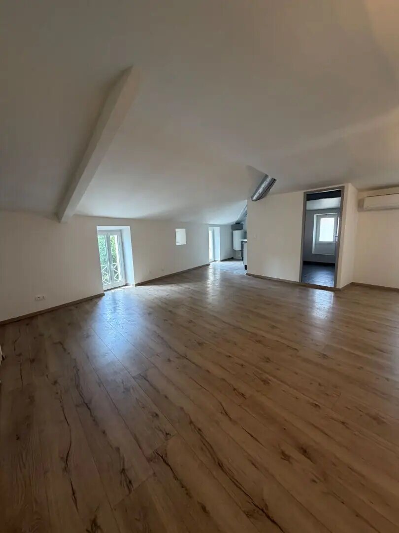 Appartement à louer, 53m², Saint-Saturnin-lès-Avignon