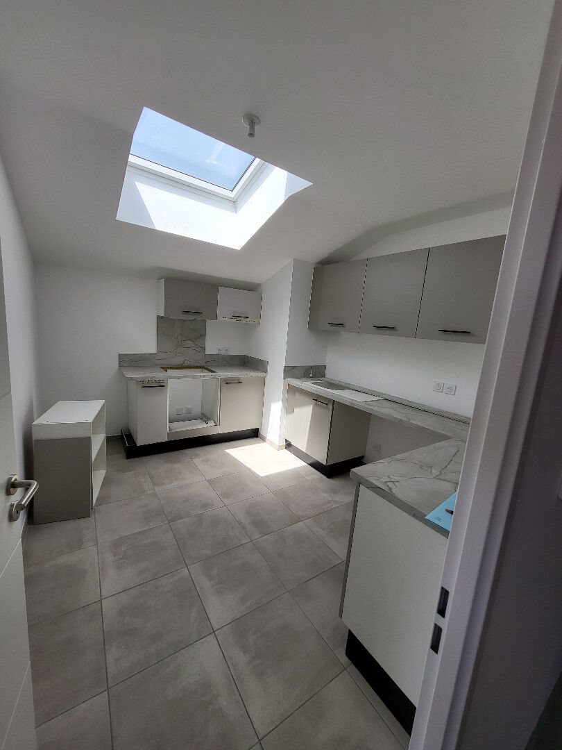 Appartement à louer, 92m², Morières-lès-Avignon