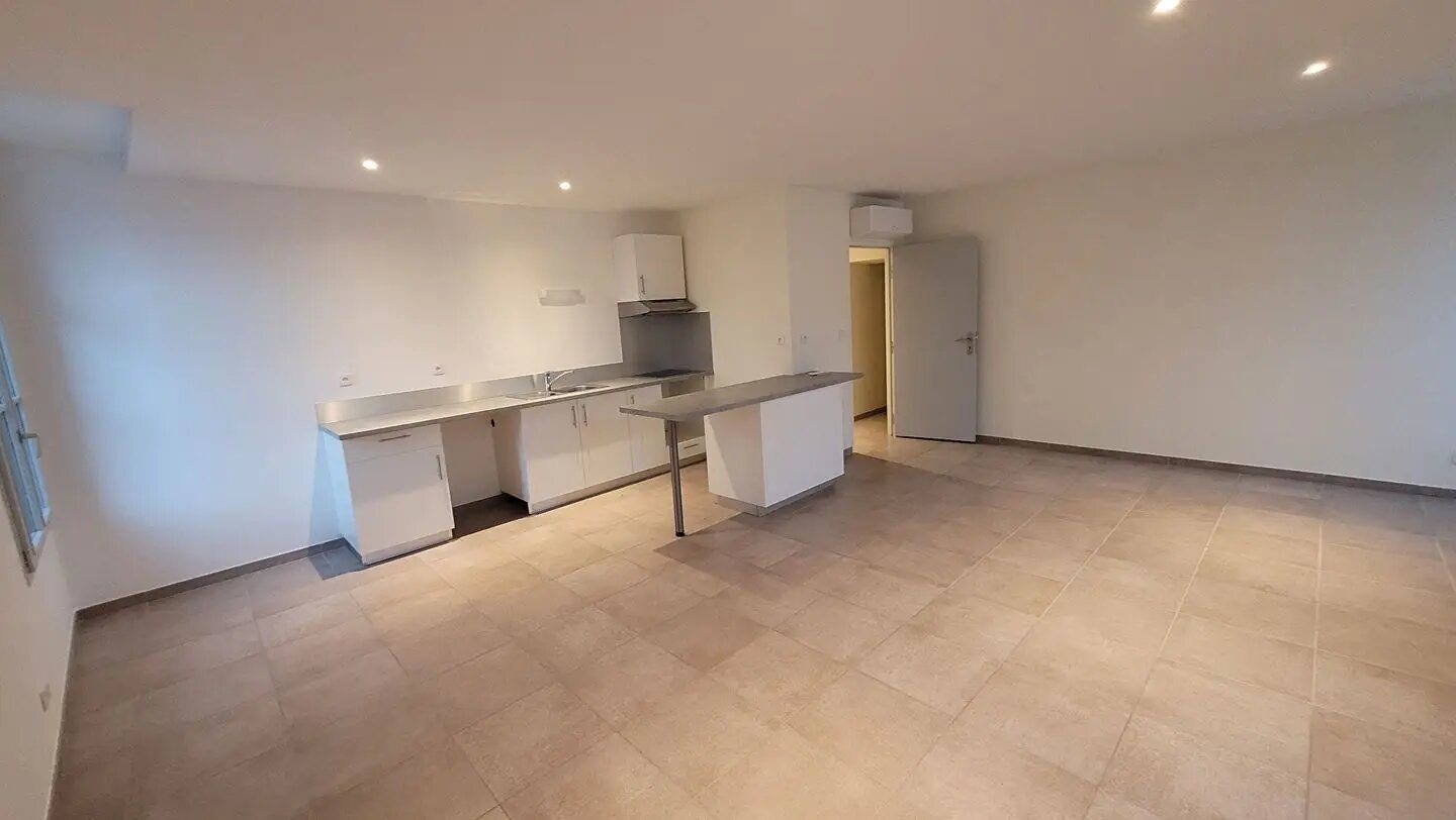 Appartement à louer, 76m², Entraigues-sur-la-Sorgue