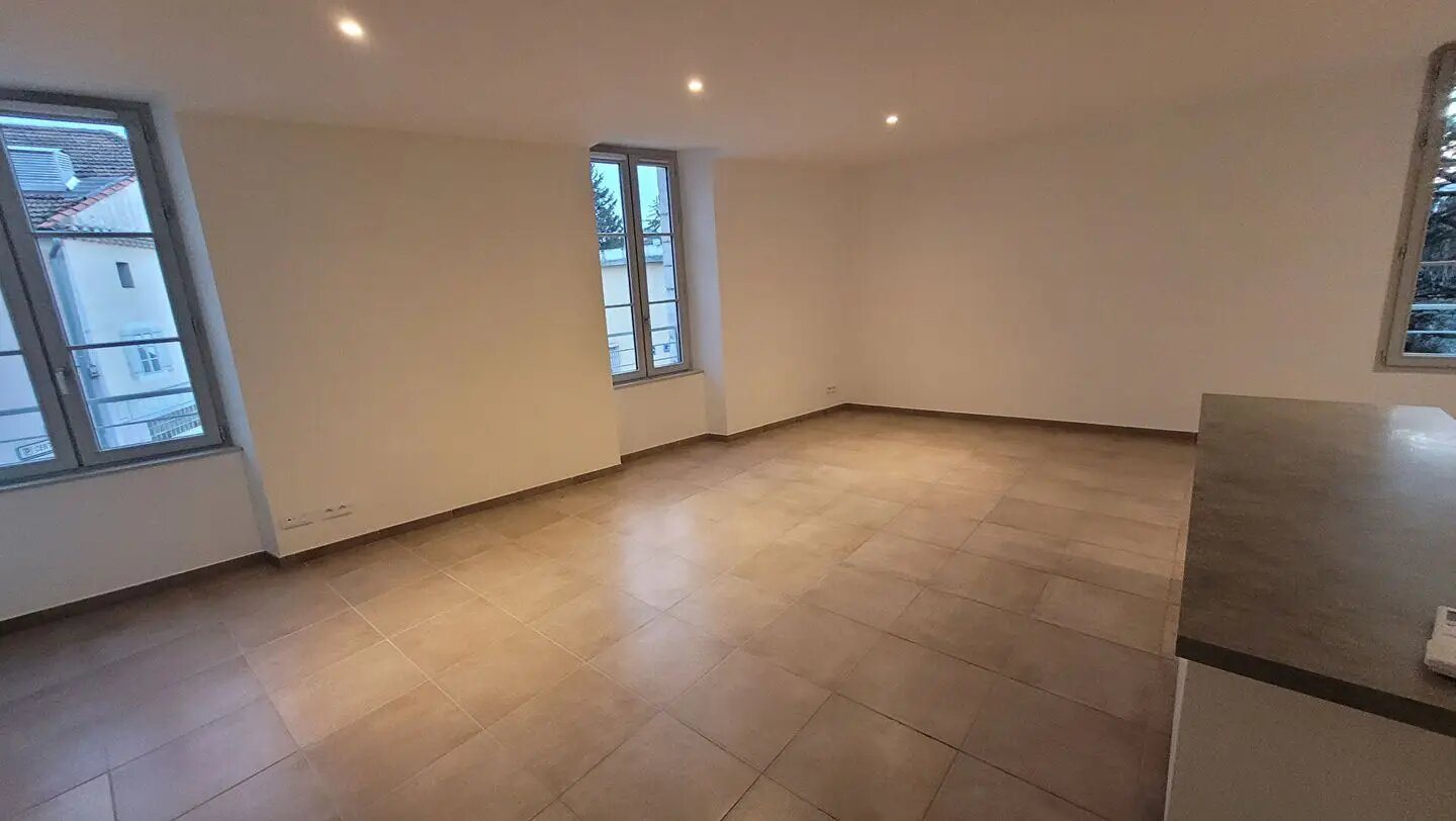 Appartement à louer, 76m², Entraigues-sur-la-Sorgue