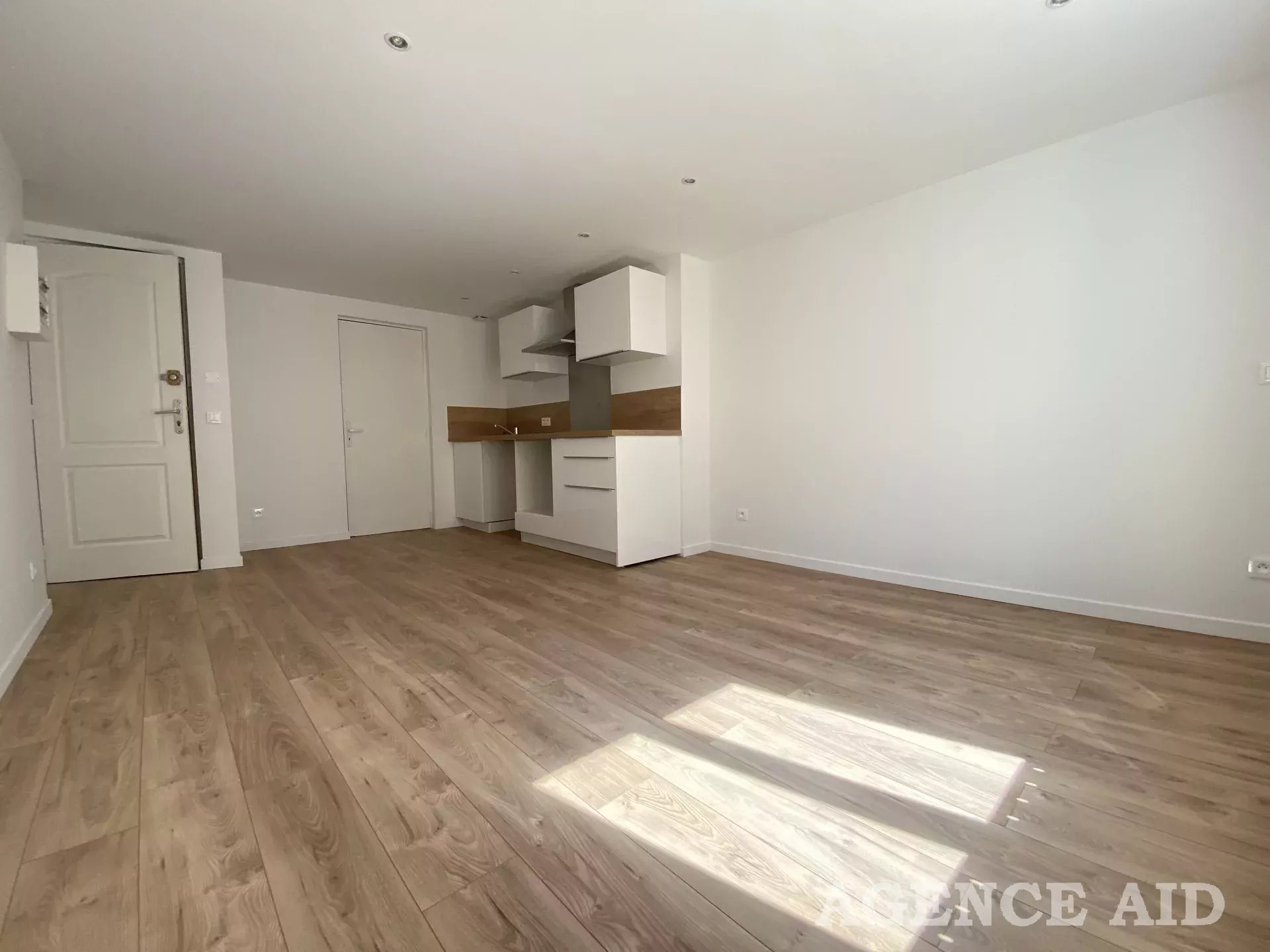 Appartement à louer, 23m², Signes