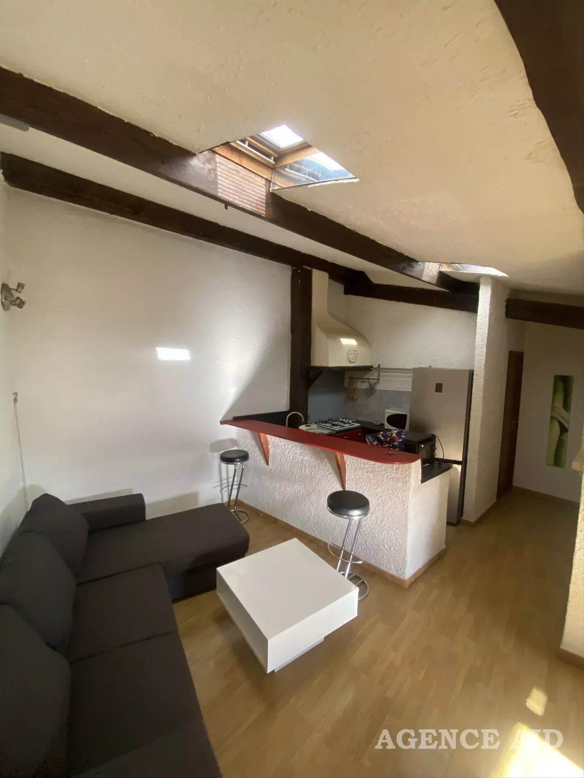Appartement à louer, 43m², Cuges-les-Pins