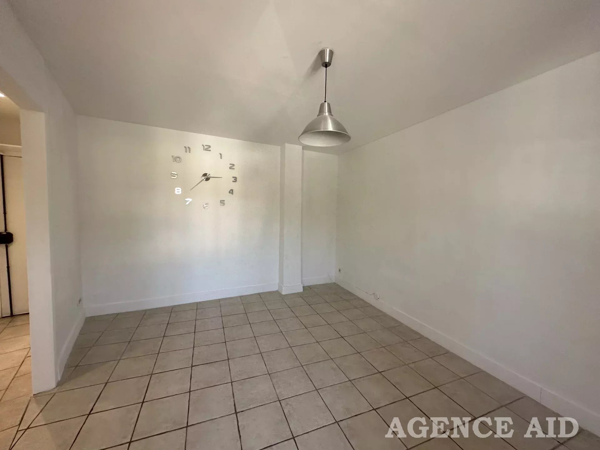 Appartement à louer, 61m², Gémenos