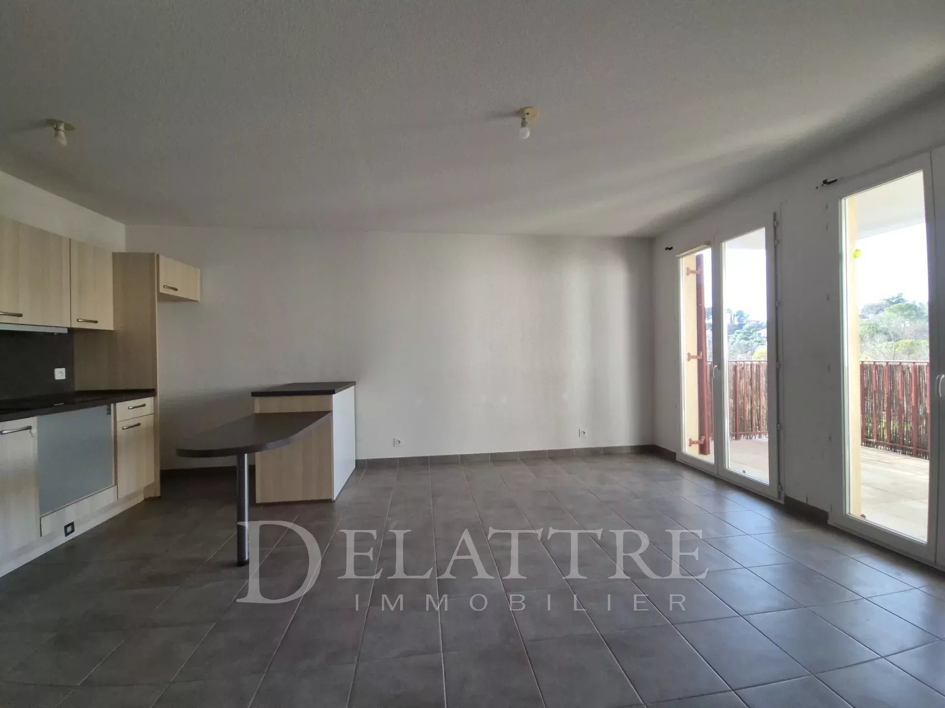 Appartement à vendre, 43m², Le Rouret