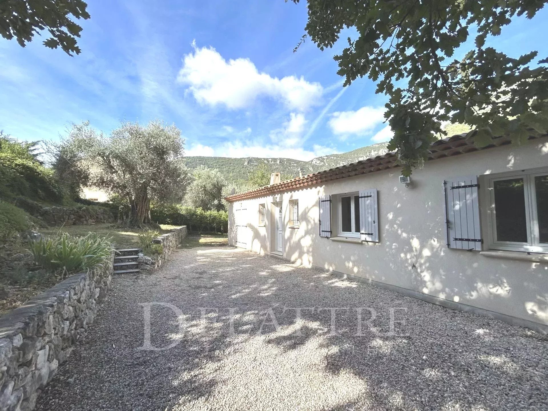 Appartement à louer, 90m², Tourrettes-sur-Loup