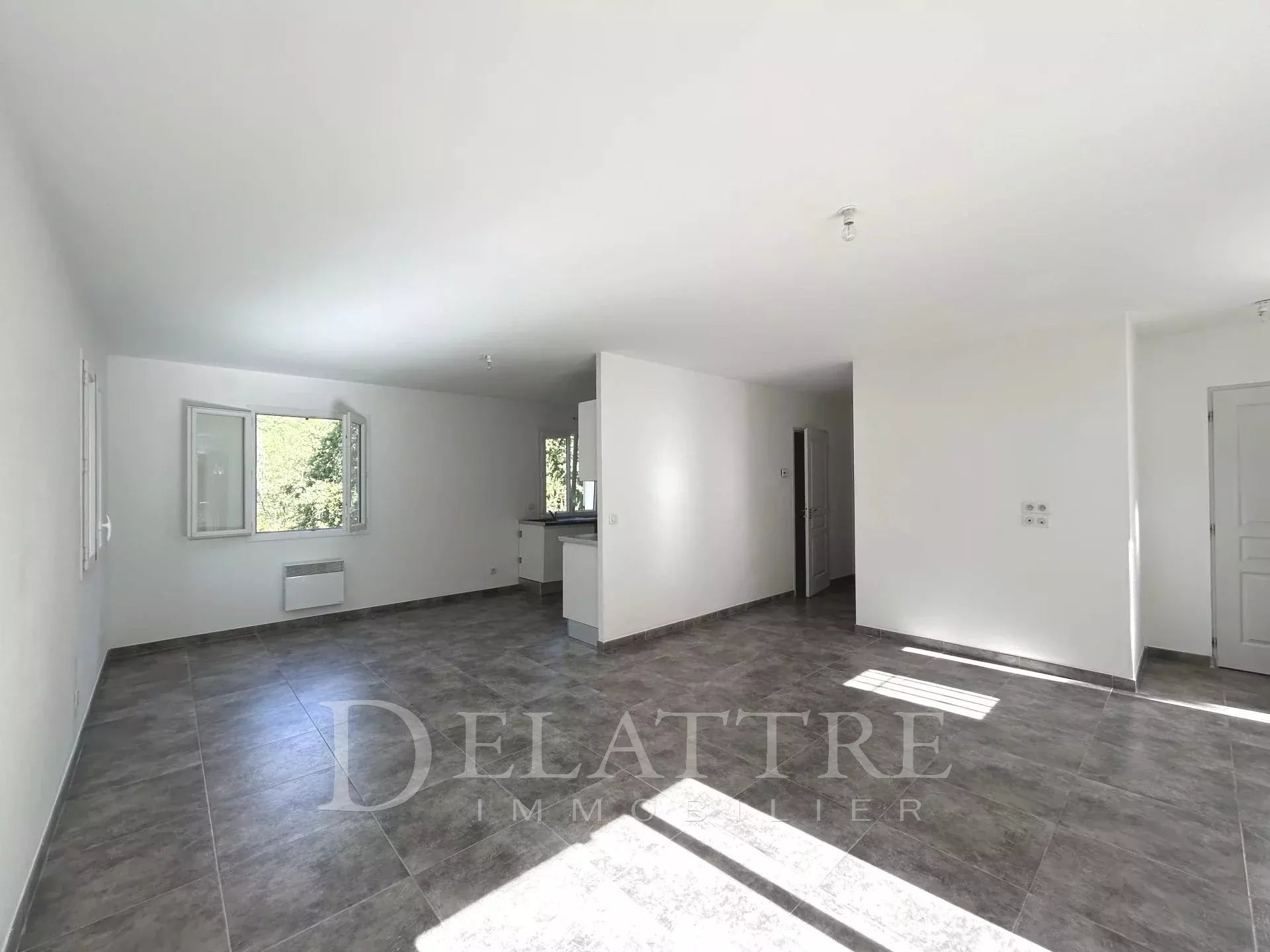Appartement à louer, 90m², Tourrettes-sur-Loup