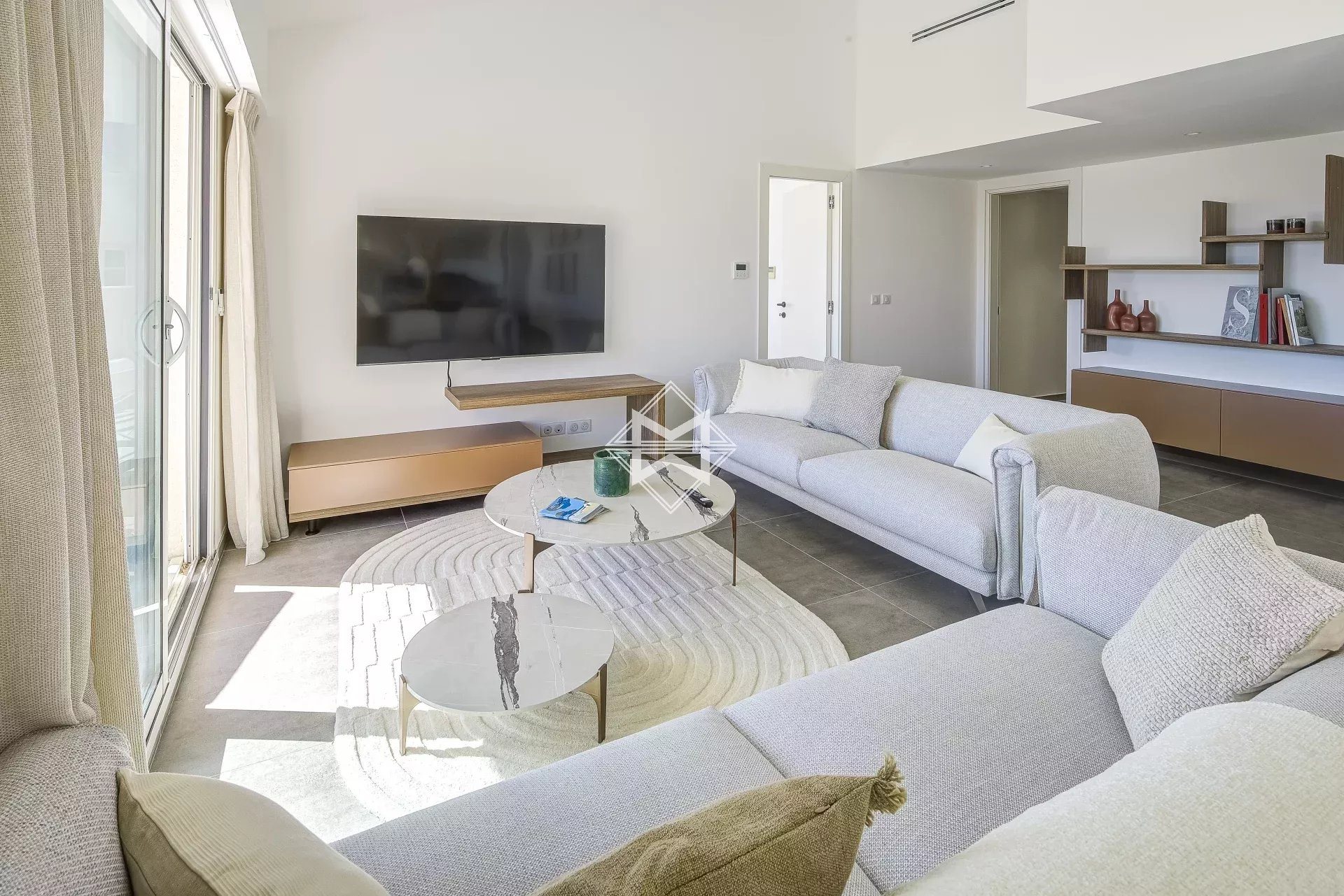Appartement – Cannes, Hautes Vallergues - Plus