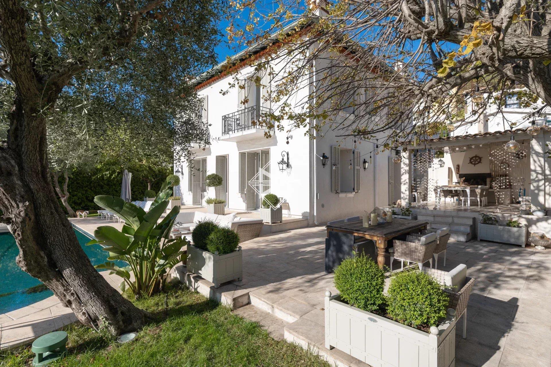 Maison à vendre, 280m², Eze