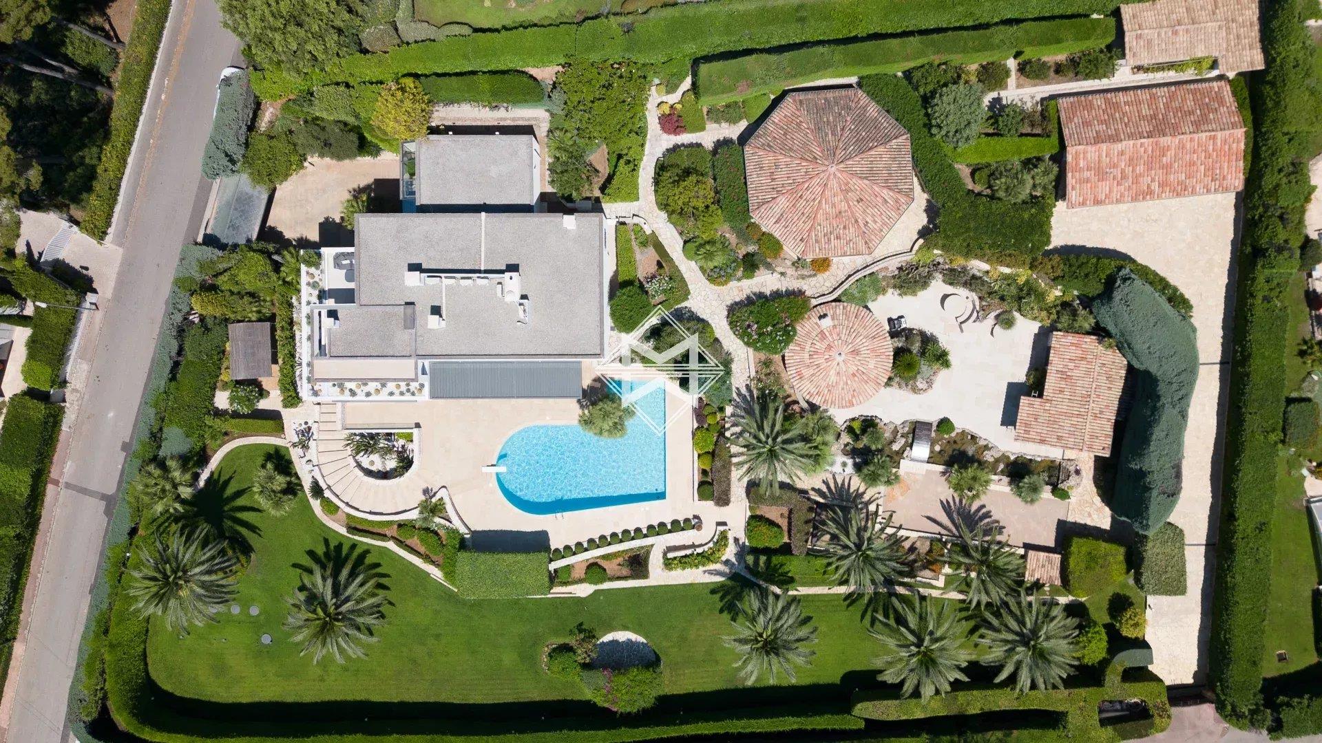 Maison à vendre, 562m², Antibes