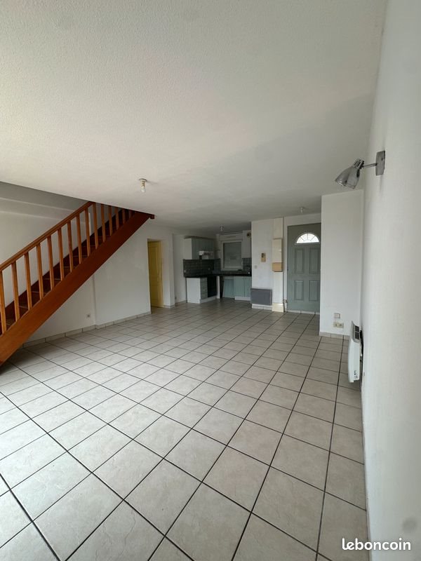 Appartement à louer, 78m², Séméac