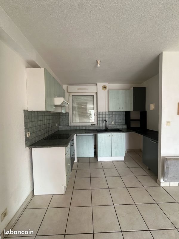 Appartement à louer, 78m², Séméac