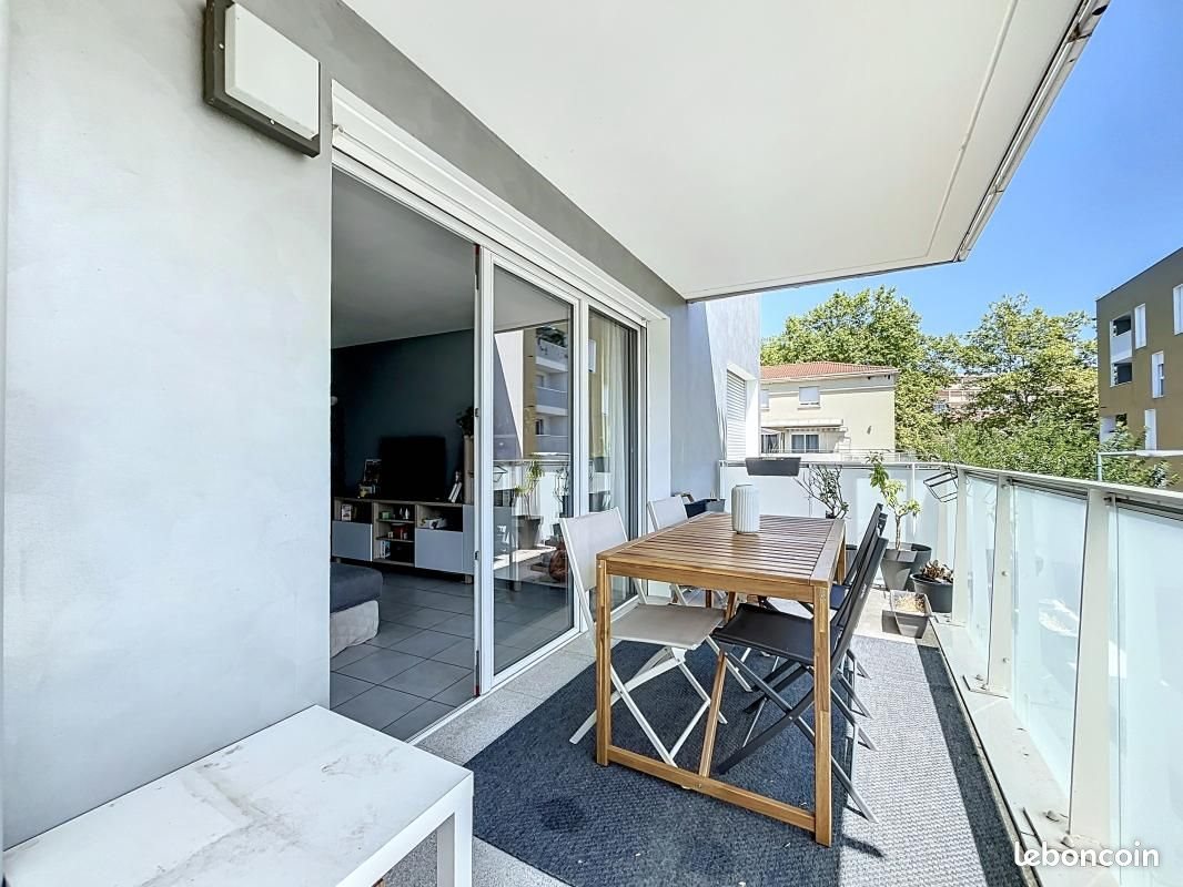 Appartement à vendre, 60m², Vénissieux