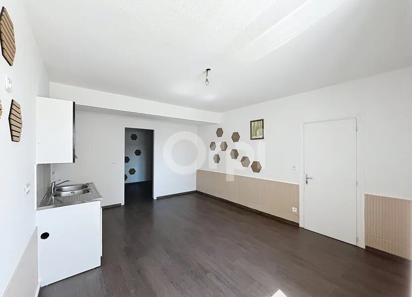 Appartement à louer, 36m², Le Lardin-Saint-Lazare