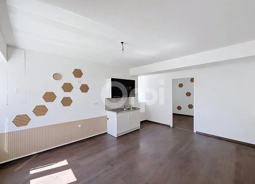 Appartement à louer, 36m², Le Lardin-Saint-Lazare