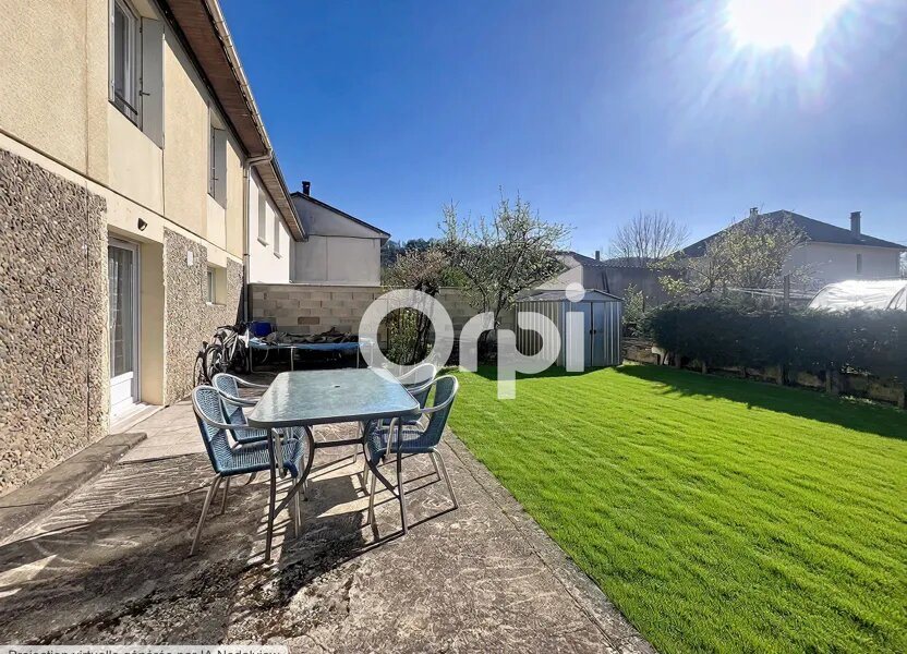 Maison à vendre, 121m², Terrasson-Lavilledieu