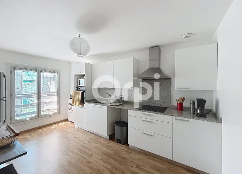 Appartement à louer, 74m², Terrasson-Lavilledieu