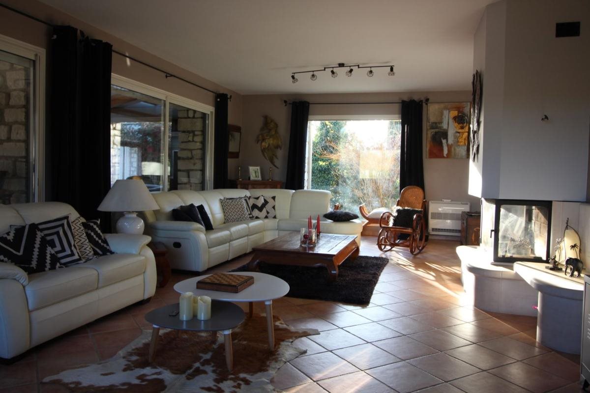 Maison à vendre, 460m², Barjac