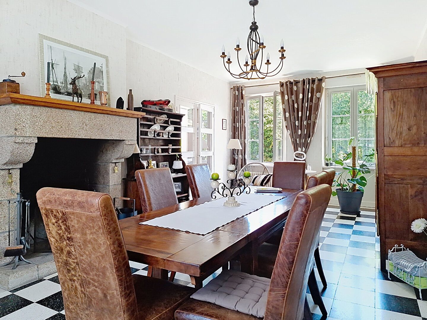 Maison à vendre, 173m², Isigny-le-Buat