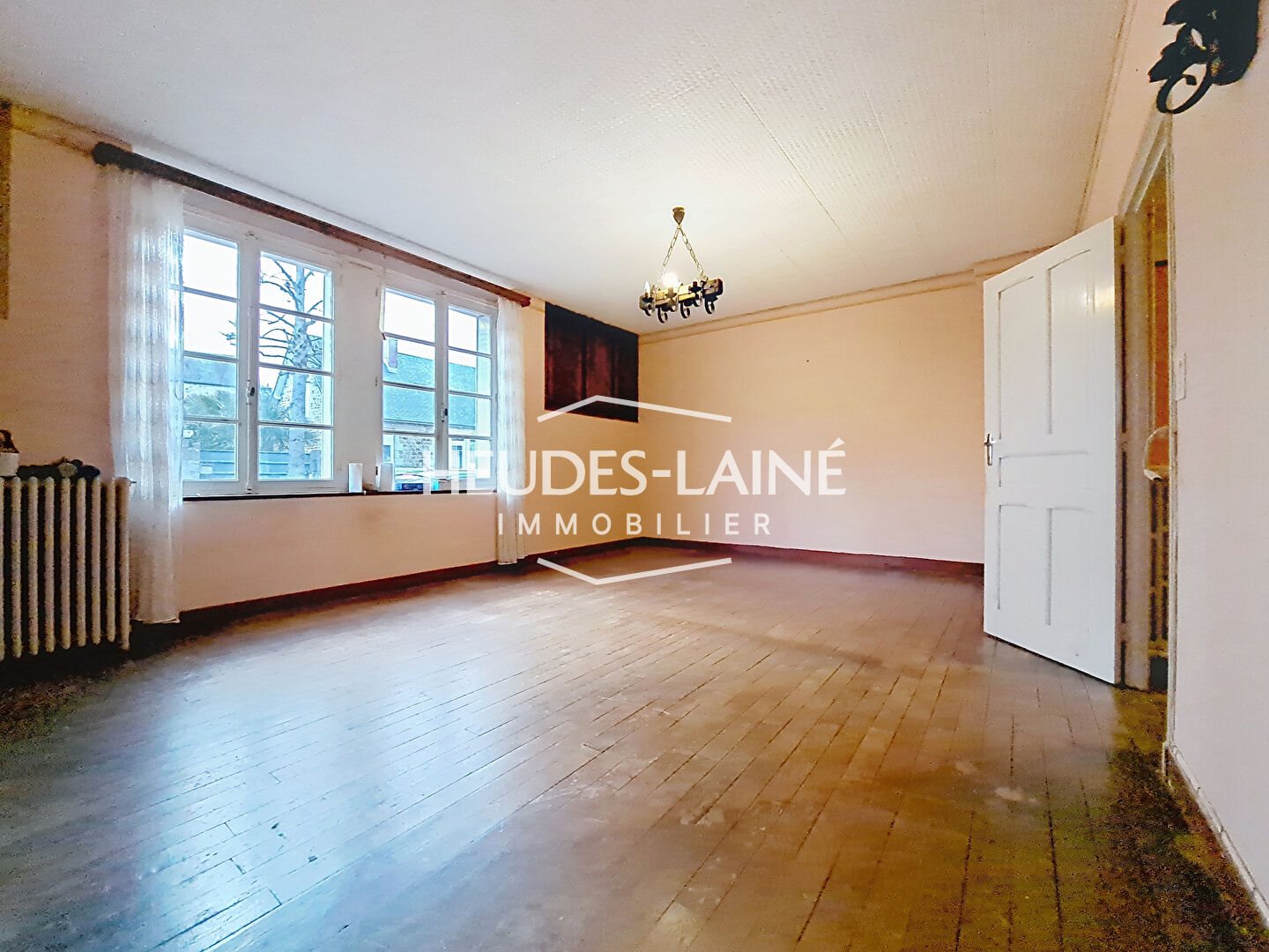 Maison à vendre, 109m², Saint-Hilaire-du-Harcouët