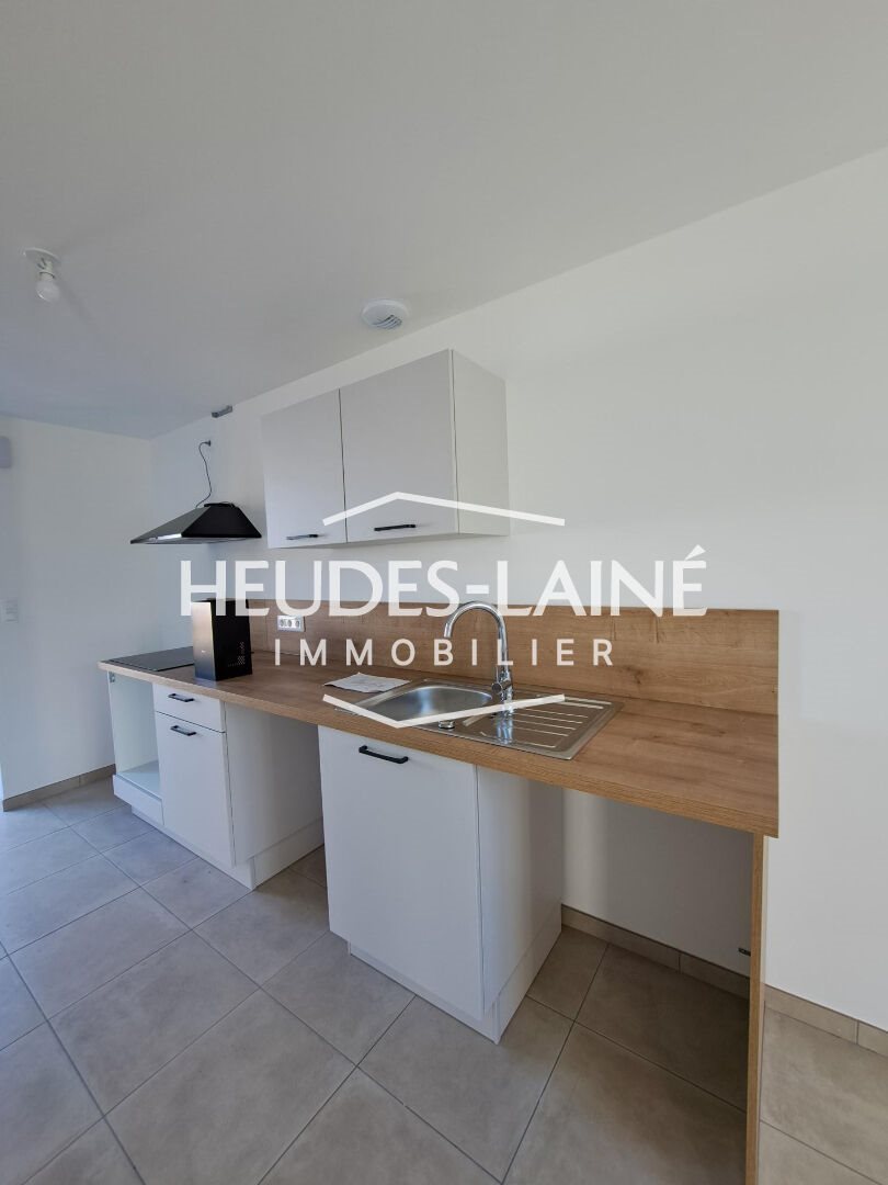 Appartement à louer, 35m², Ducey-Les Chéris