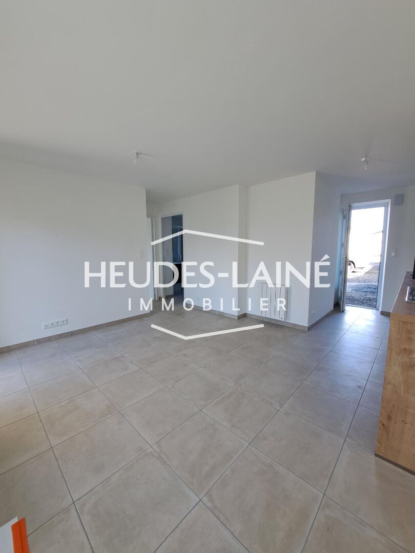 Appartement à louer, 35m², Ducey-Les Chéris