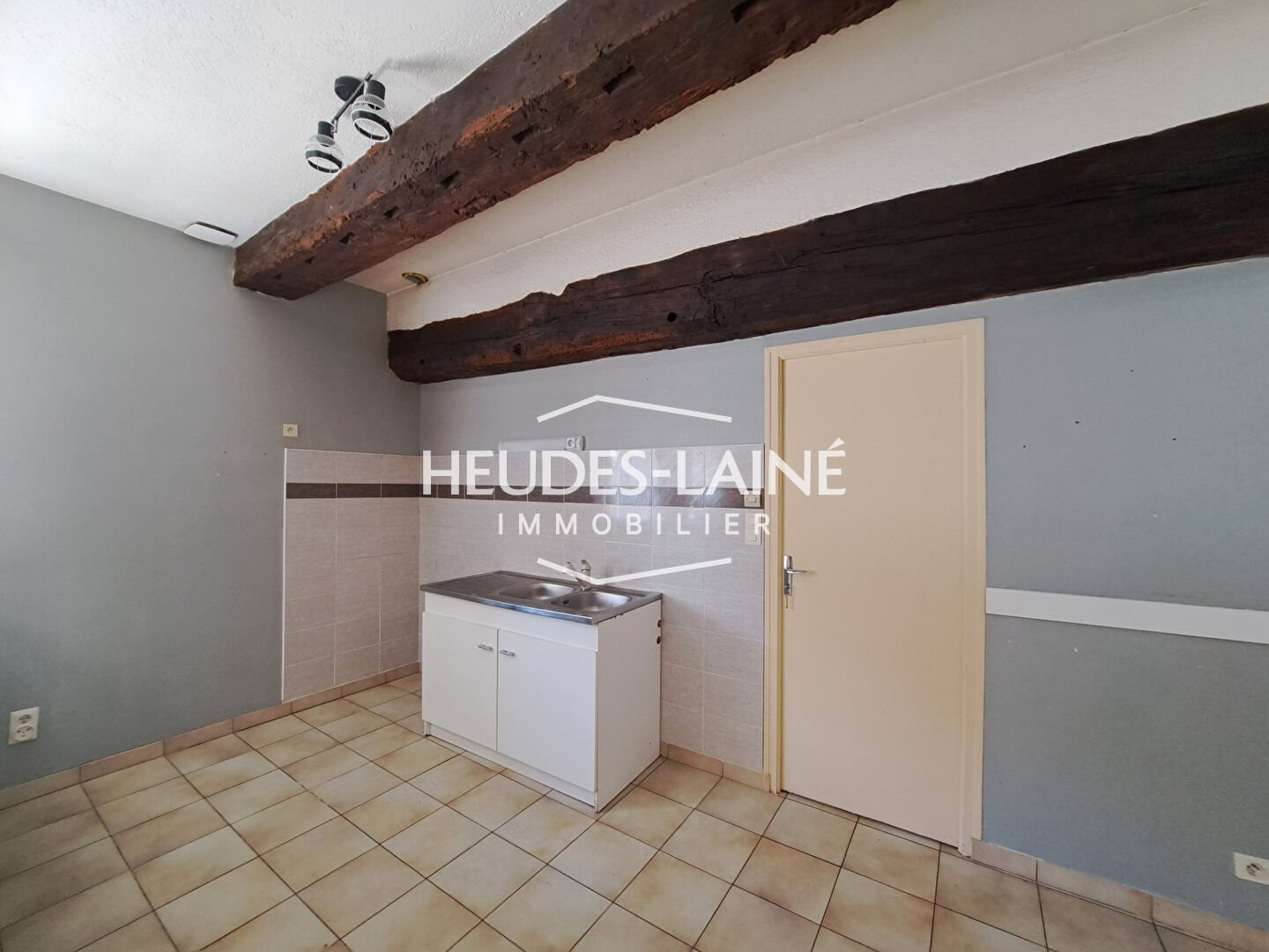 Maison à louer, 108m², Saint-Georges-de-Reintembault