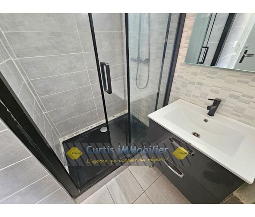 Appartement à louer, 67m², Fraisses