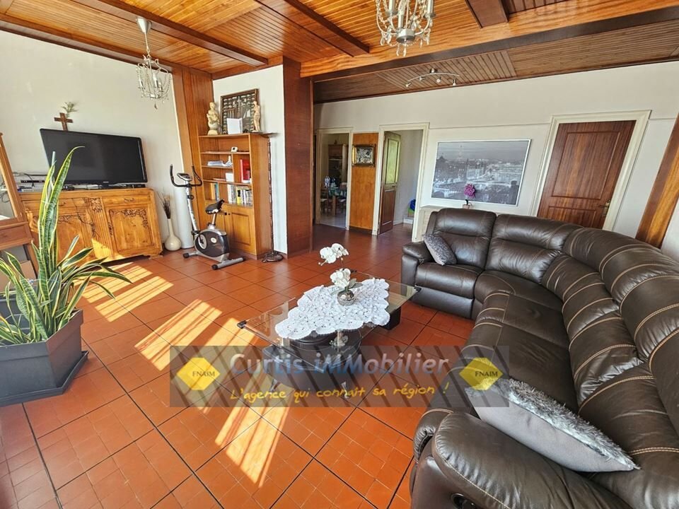 Maison à vendre, 193m², Saint-Just-Malmont