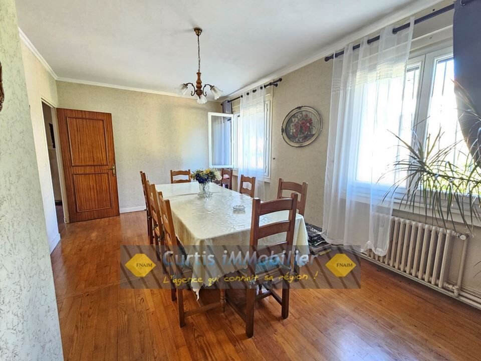 Maison à vendre, 193m², Saint-Just-Malmont