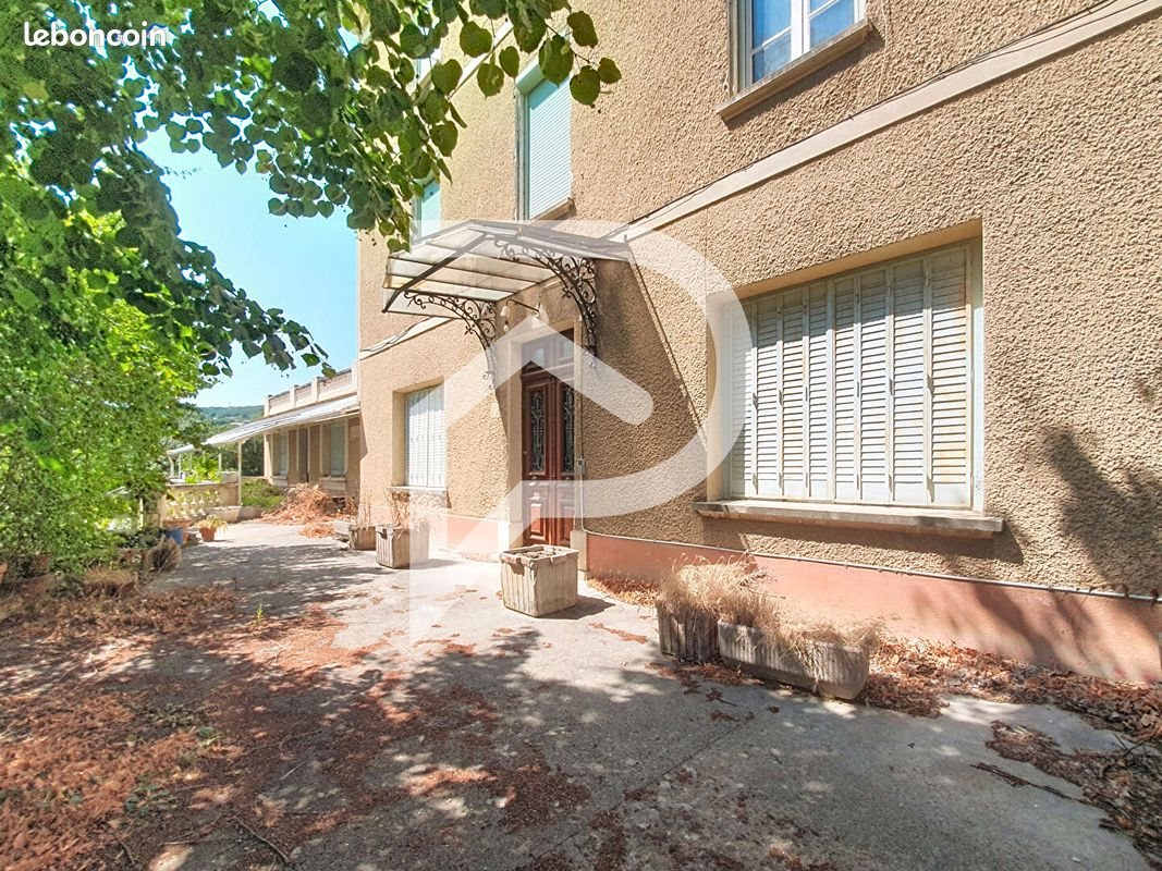 Maison à vendre, 276m², Sauzet