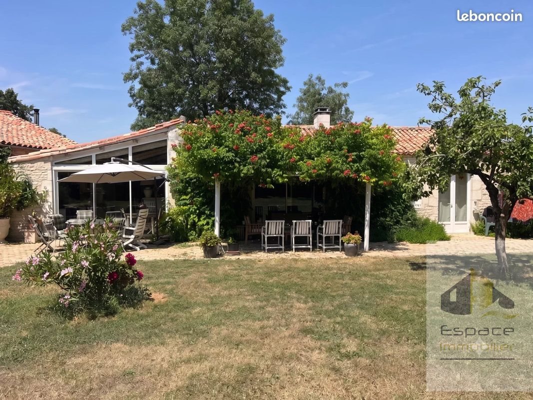Maison à vendre, 357m², Montroy