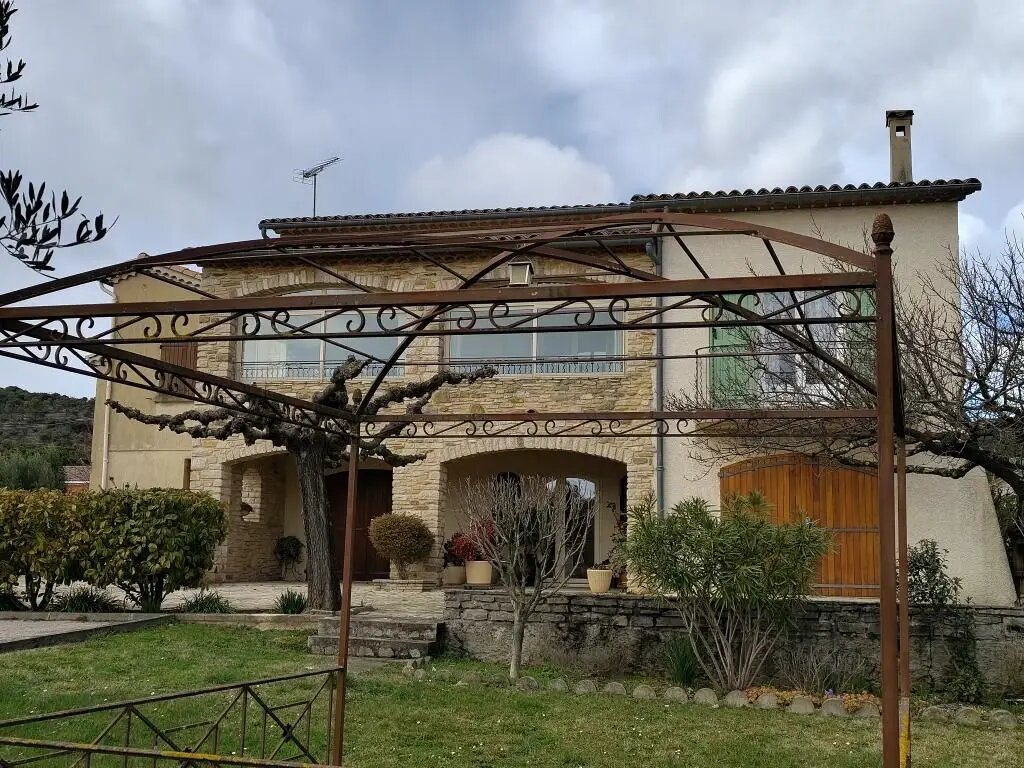 Maison à vendre, 236m², Saint-Privat-des-Vieux