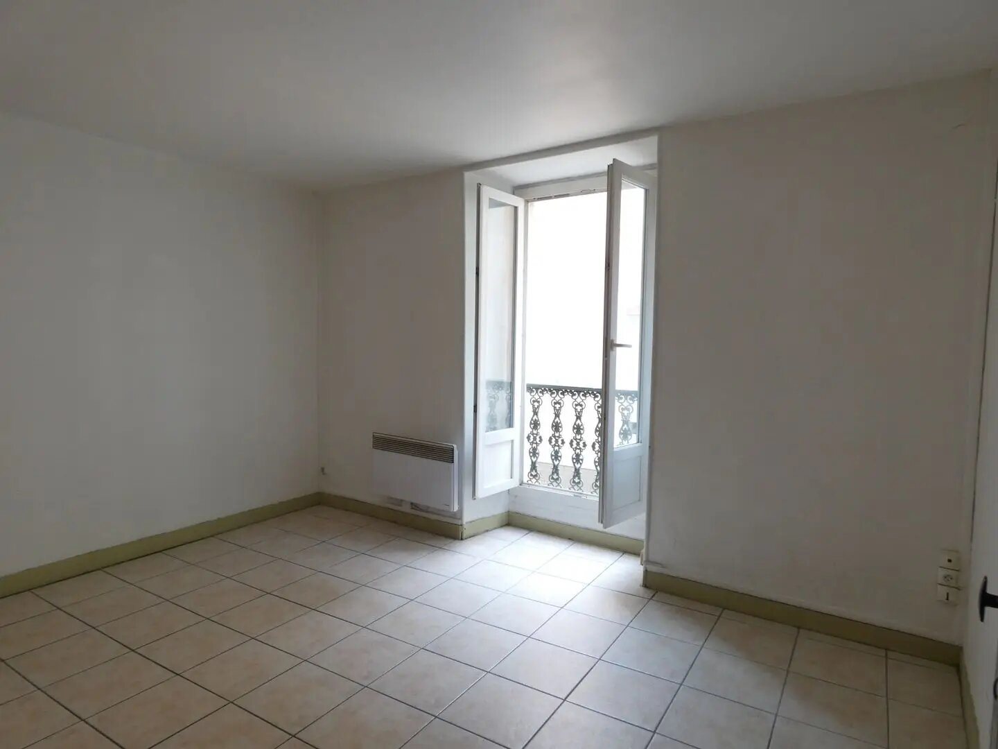 Appartement à louer, 35m², Alès