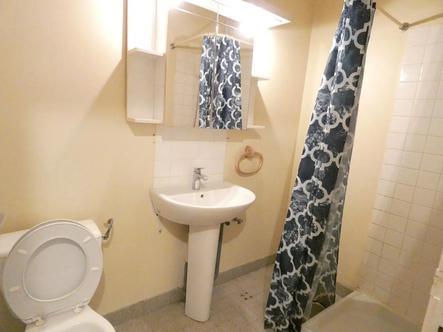 Appartement à louer, 28m², Alès