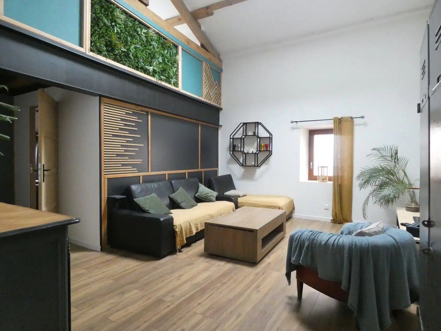 Appartement à louer, 96m², Cendras