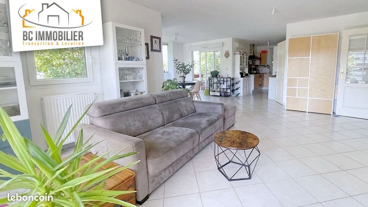 Appartement à vendre, 111m², Ferney-Voltaire