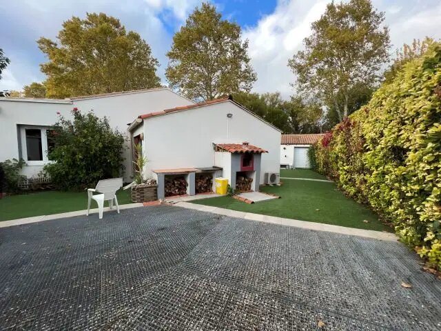 Maison à vendre, 150m², Peyrolles-en-Provence