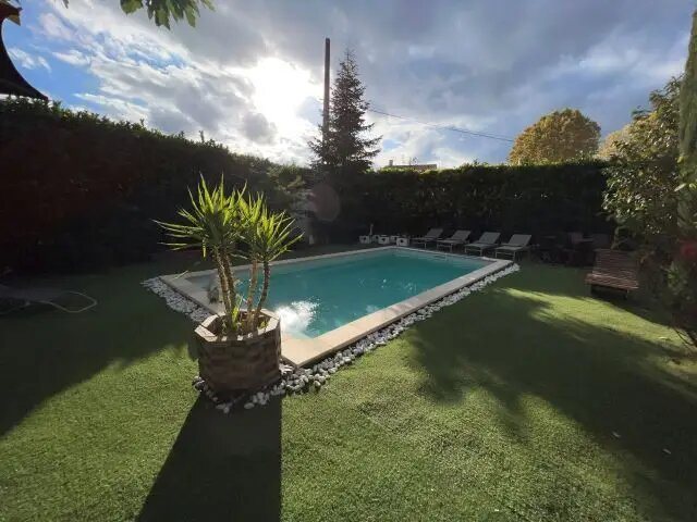 Maison à vendre, 150m², Peyrolles-en-Provence