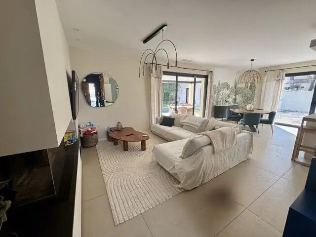 Maison à vendre, 117m², Eguilles