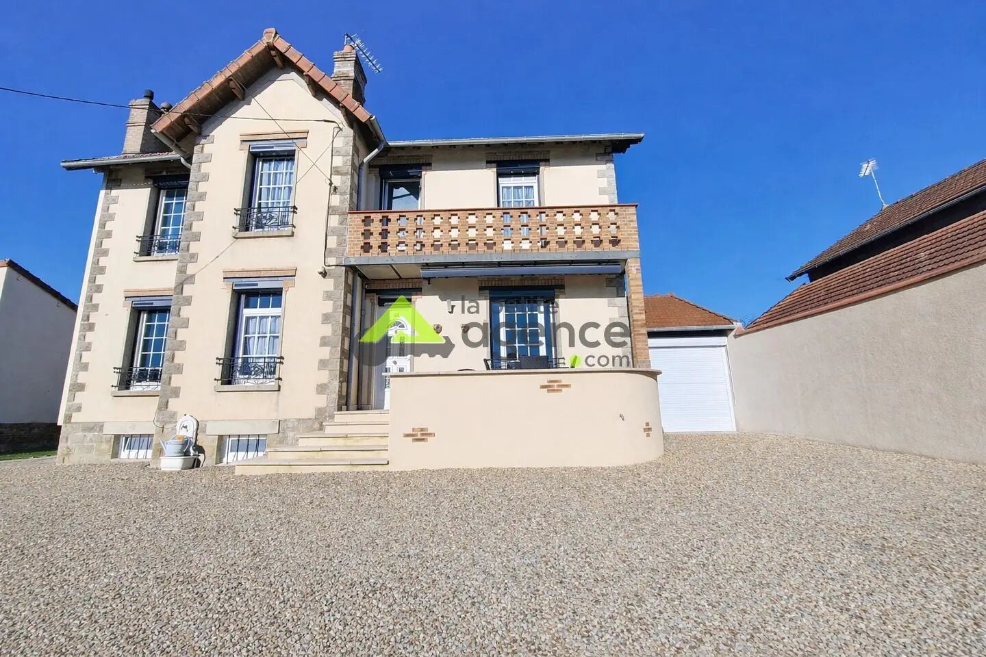Maison à vendre, 98m², Pontarion