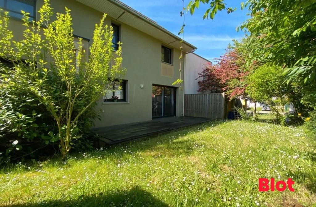 Maison à vendre, 111m², Romillé