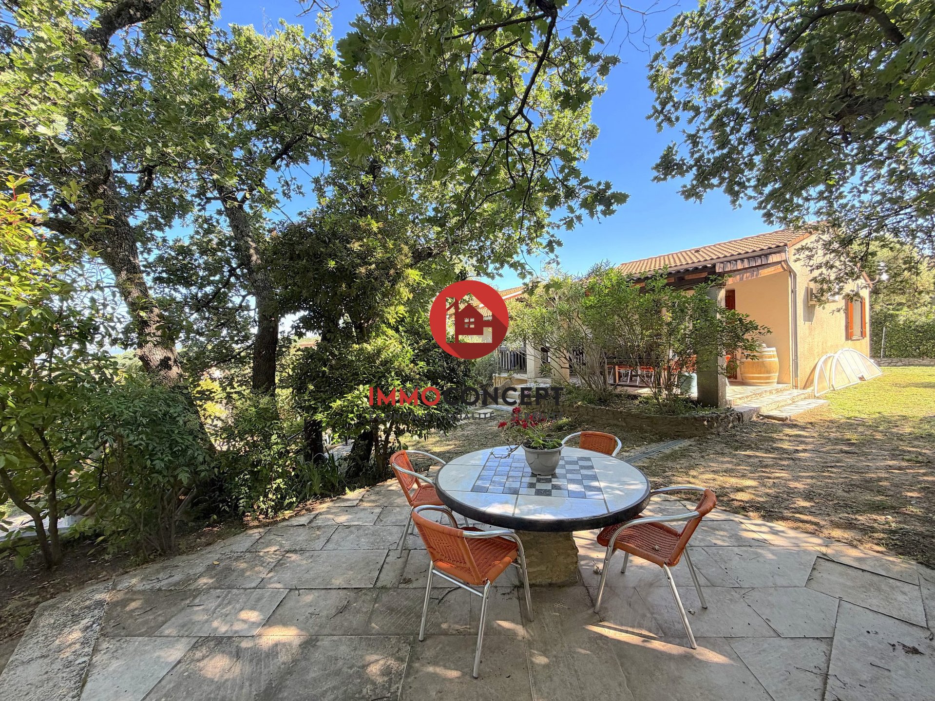 Maison à vendre, 164m², Saint-Victor-la-Coste