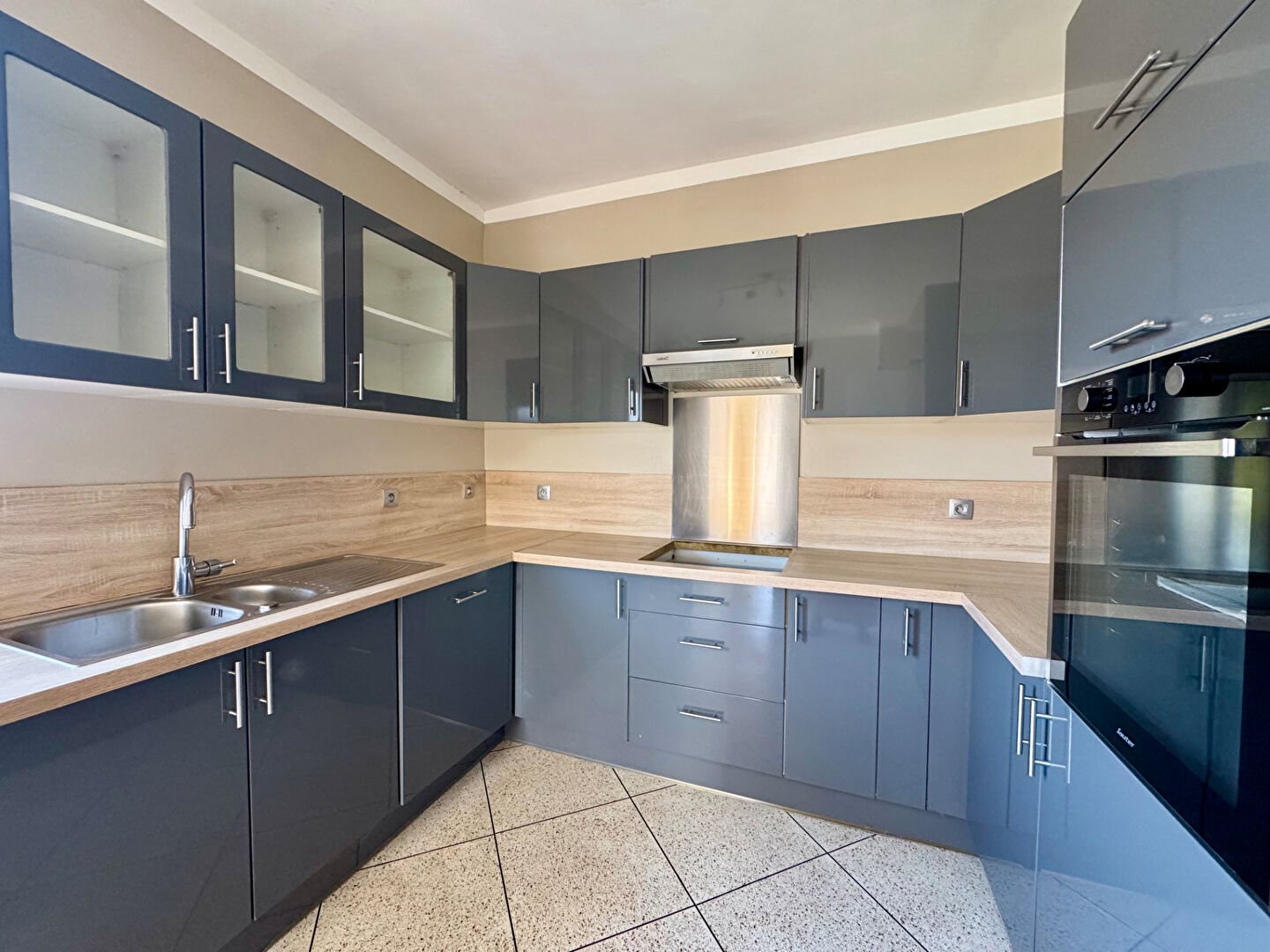 Appartement à louer, 94m², Saint-Cyr-sur-Mer